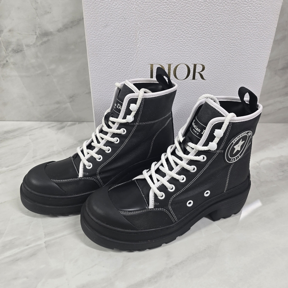 Dior Sneakers - Picture 3 of 13